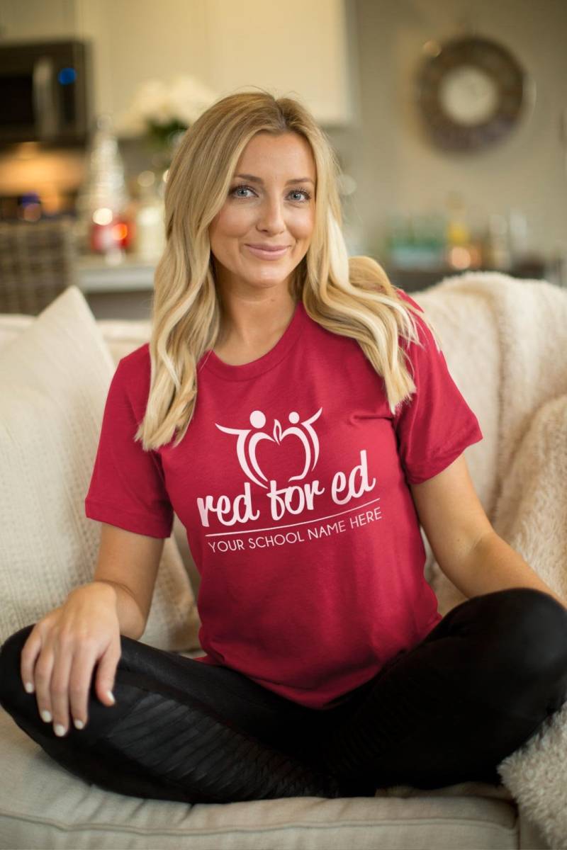 Rot Für Ed Shirt - Lehrer Shirts Anpassen Mit Ihrem Schulnamen Rot Für Ed Shirt - Lehrer Shirts Anpassen Mit Ihrem Schulnamen von TeacherFanatics