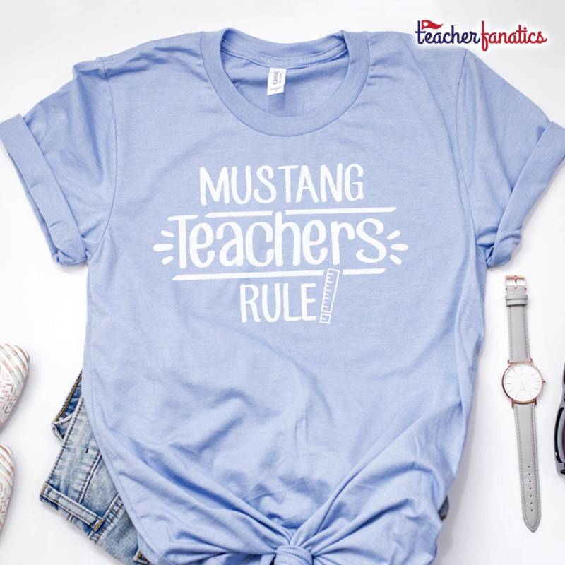 Schule Geist Shirts - Mustang Lehrer Regel Wertschätzung, Ruhestand, Weihnachtsgeschenk Mustangs Maskottchen Team T-Shirt Schule Geist Shirts - Mustang Lehrer Regel Wertschätzung, Ruhestand, Weihnachtsgeschenk Mustangs Maskottchen Team T-Shirt von TeacherFanatics