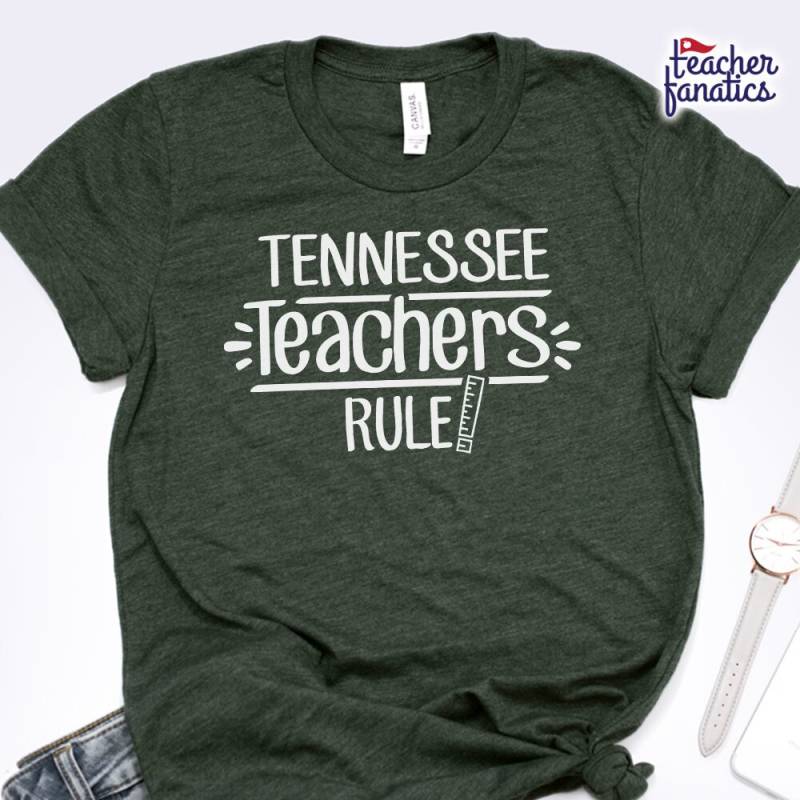 Tennessee Teachers Rule School Spirit Shirt - Lustiges State Team T Neue Schüler Erzieher, Zukünftige Ausbilder, Nationale Bildungskonferenzen Tennessee Teachers Rule School Spirit Shirt - Lustiges State Team T Neue Schüler Erzieher, Zukünftige Ausbilder, Nationale Bildungskonferenzen von TeacherFanatics