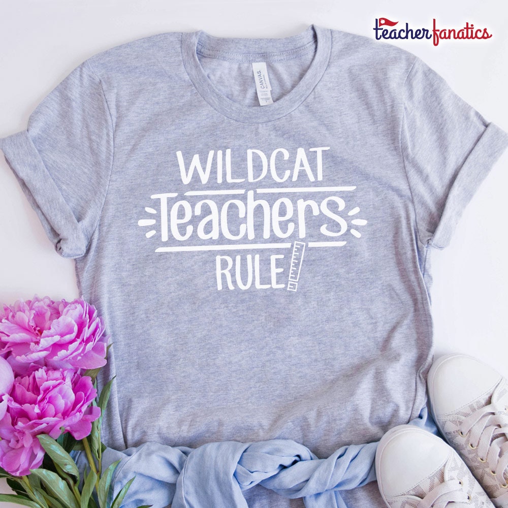 Wildcat Lehrer Regel Schulgeist Shirt - Lustiges Maskottchen Team T Geschenk Für Neue Lehrer, Zukünftige Ausbilder Wildcat Lehrer Regel Schulgeist Shirt - Lustiges Maskottchen Team T Geschenk Für Neue Lehrer, Zukünftige Ausbilder von TeacherFanatics