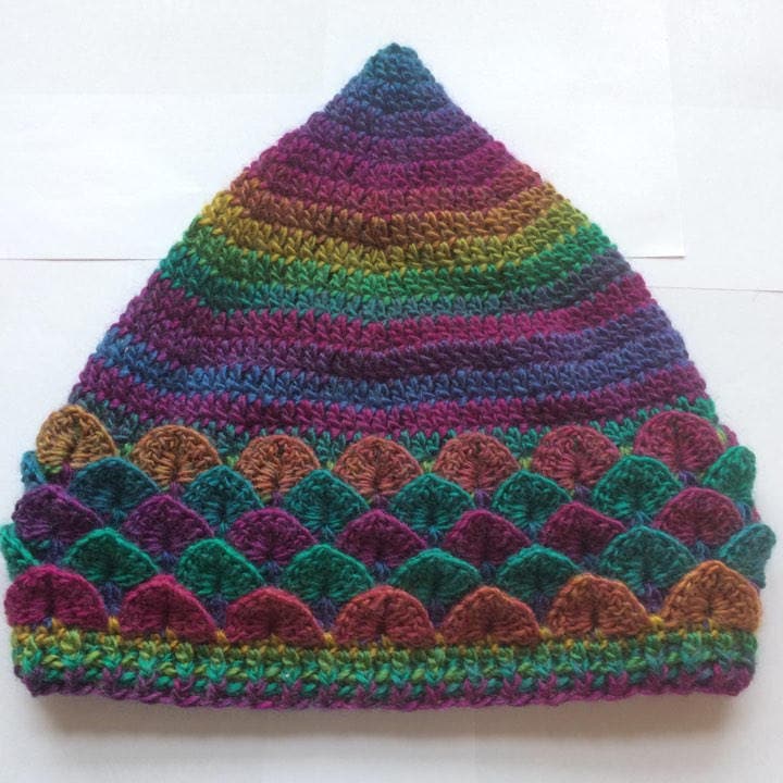 Handgemachter Gehäkelter Pixie-Hut Drachenschuppen-Meerjungfrau-Design, Baby Zu Erwachsenem von TeagardencrochetUK