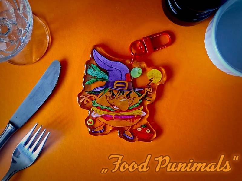 Comicstyle Anhänger/Charm - Punimals Sandwitch Hexe + Postkarte Mit Artwork von TeamPechundSchwefel