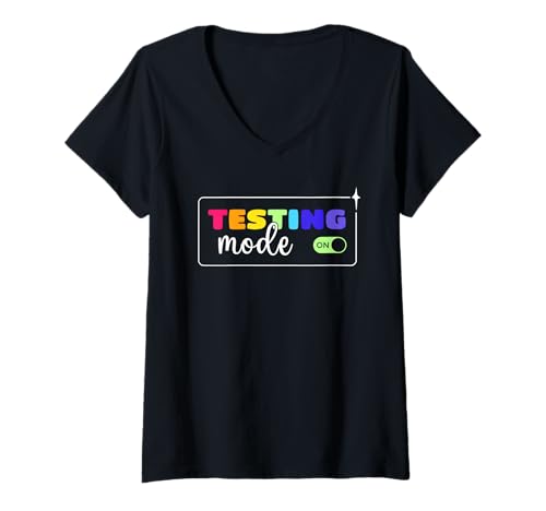 Damen Testing Mode On Lustiger Programmierer Spruch Coding Humor T-Shirt mit V-Ausschnitt Damen Testing Mode On Lustiger Programmierer Spruch Coding Humor T-Shirt mit V-Ausschnitt von Tech Mindset Entwickler QA Tester Testing Mode On