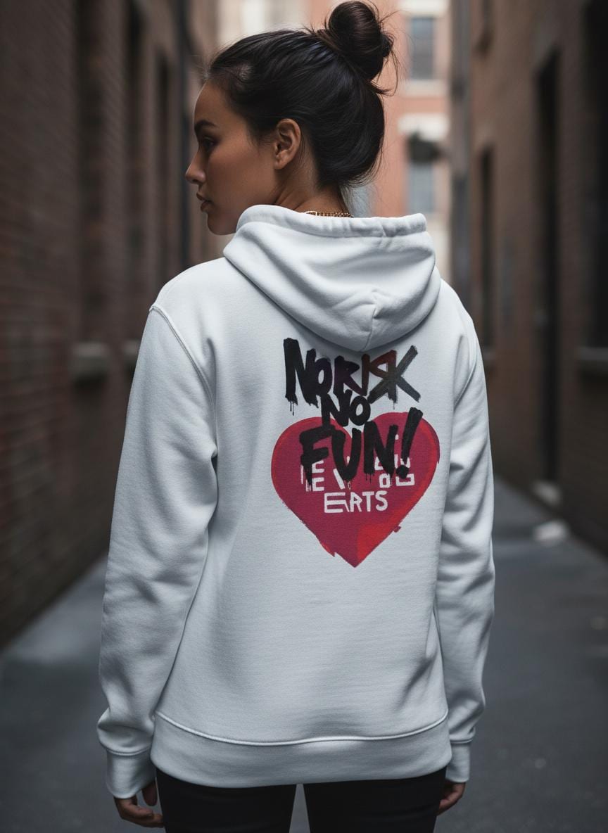No Risk No Fun" Hoodie | Graffiti Streetwear Red Heart Sweatshirt Edgy Coder Love Statement Grunge Aesthetic Unisex Kapuzenpullover von TechPulseArt7