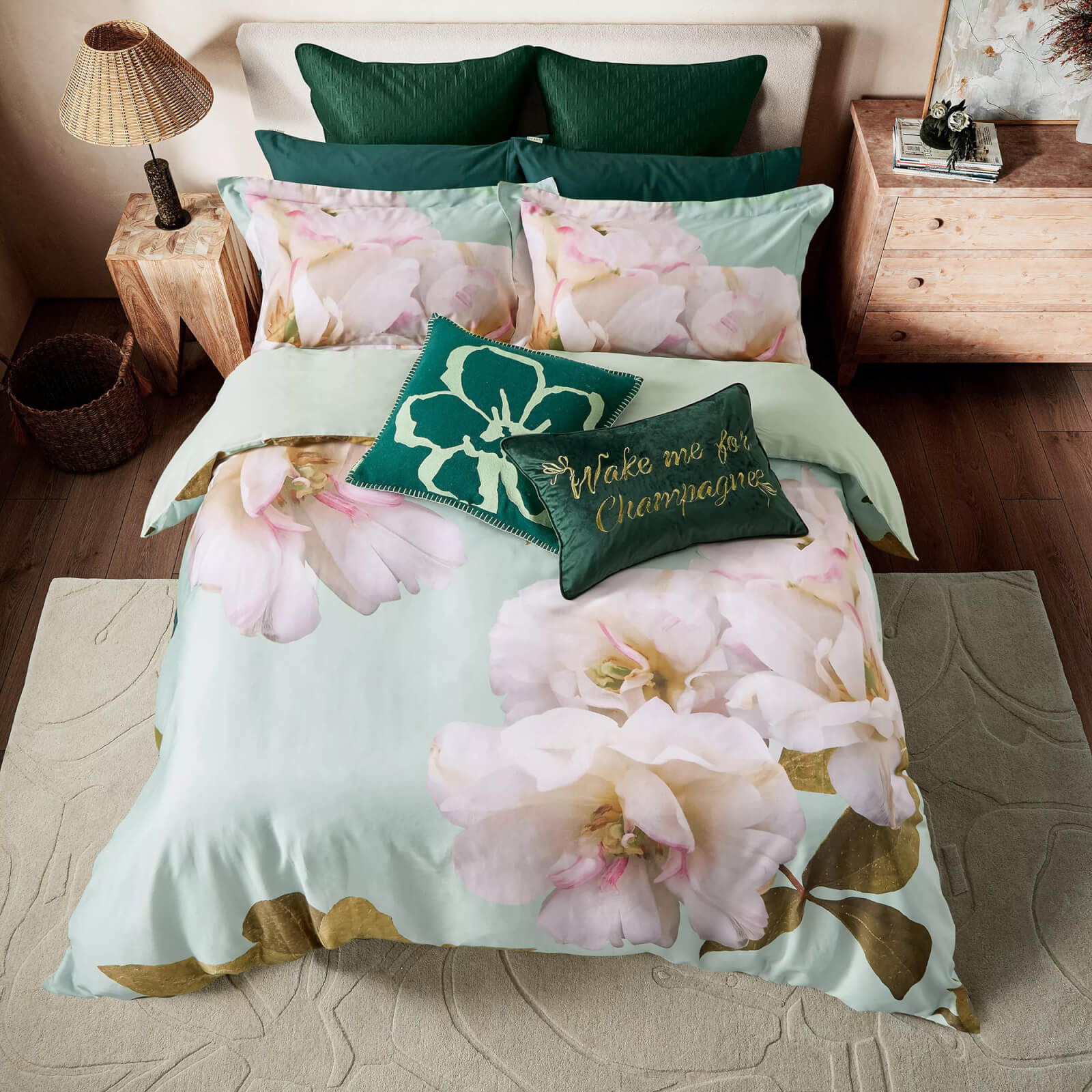 Ted Baker Gardenia Floral Duvet Set - Mint - King von Ted Baker