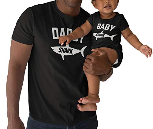Daddy Shark - Partner - T-Shirt Vater Sohn Papa Kind Baby Strampler Body Partnerlook, Größe:M, T-Shirts:Herren T-Shirt Schwarz von Tee Kiki