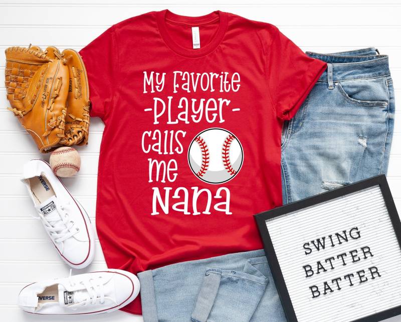 Baseball Nana Shirt, Geschenk Für Oma, Mein Lieblingsspieler Nennt Mich Game Kurzarm Unisex T-Shirt Baseball Nana Shirt, Geschenk Für Oma, Mein Lieblingsspieler Nennt Mich Game Kurzarm Unisex T-Shirt von TeeShirtSeason