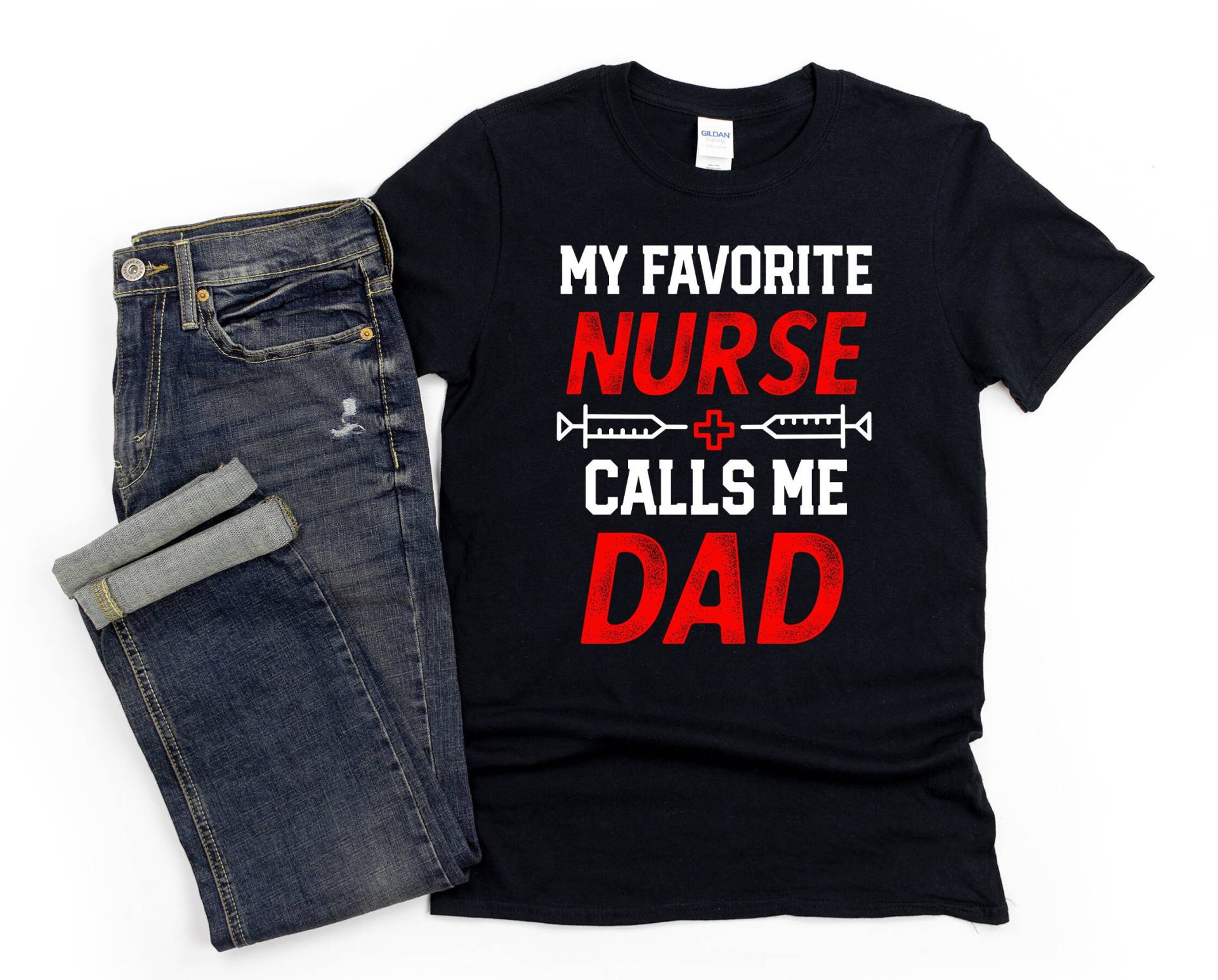 Meine Lieblings-Krankenschwester Nennt Mich Dad Rn Vatertag Kurzarm Unisex T-Shirt von TeeShirtSeason