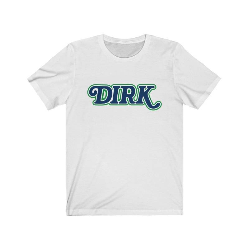 Retro Mavs Logo Stil "Dirk' T-Shirt von TeeWise