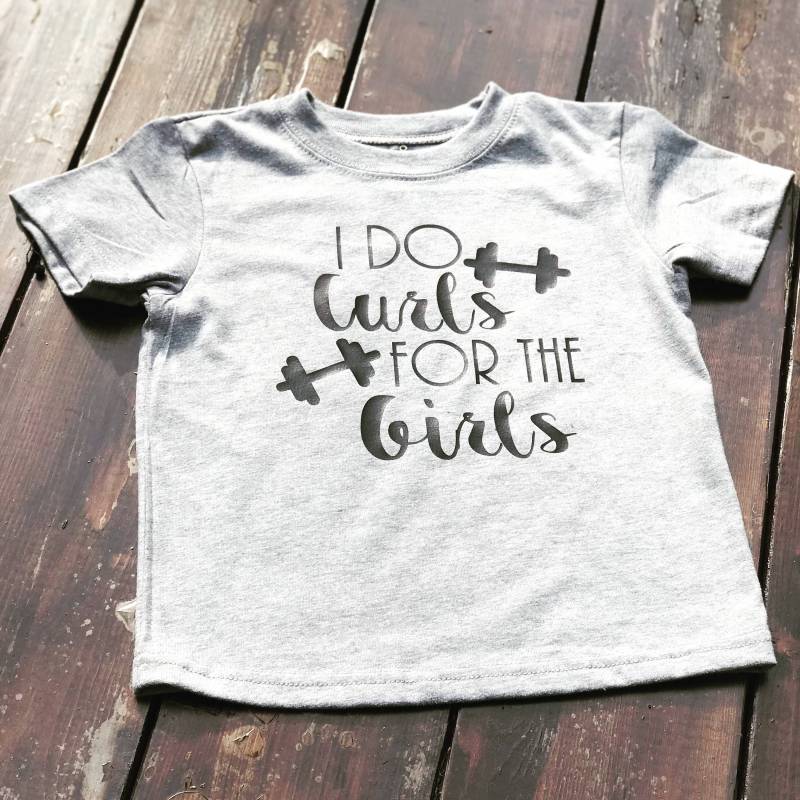 Ich Tue Locken Für Mädchen/Lockige Haare Kleinkind Junge Stil Shirt Fitness Ich Tue Locken Für Mädchen/Lockige Haare Kleinkind Junge Stil Shirt Fitness von TeesbyTCH