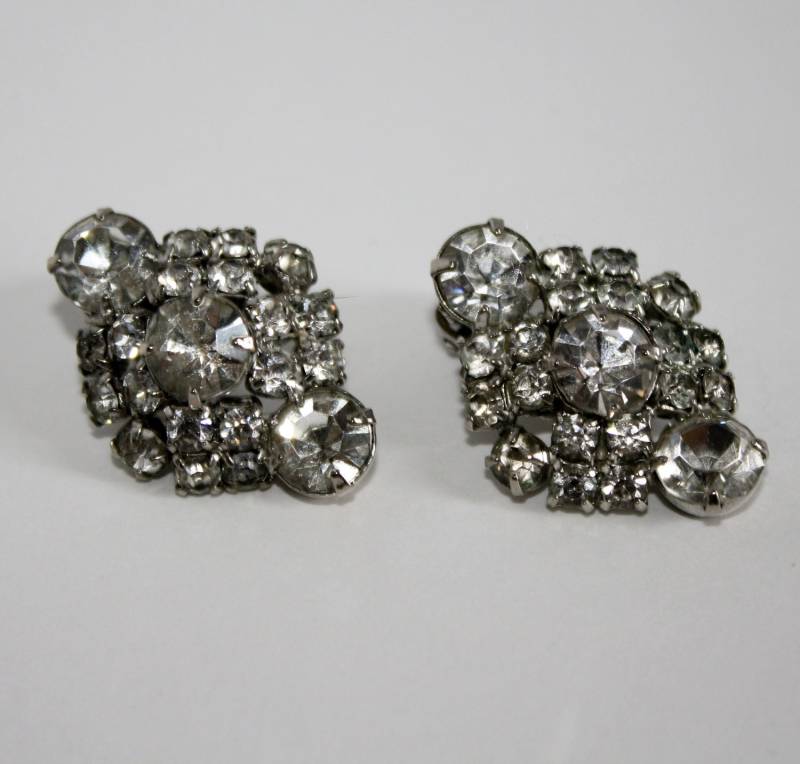 Vintage Strass Ohrringe Klar Prong Set Clip Ons von TempleKatVintage