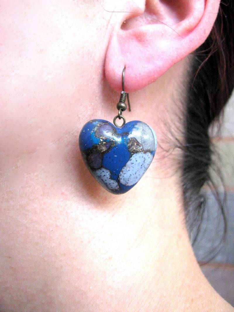 Blau Niedliche Ohrringe Einfache Boho Kleine Herz Geschenk Tropfen Baumeln Chunky von TemptedByArtJewelry