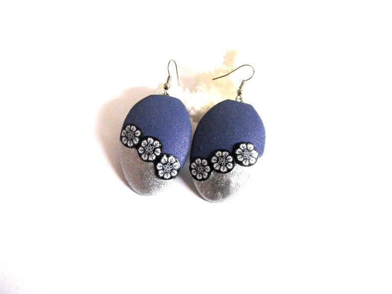 Blaue Zierliche Ohrringe Kleine Baumeln Blau Silber Tropfen Sommer Blume Süße Statement Geschenk von TemptedByArtJewelry