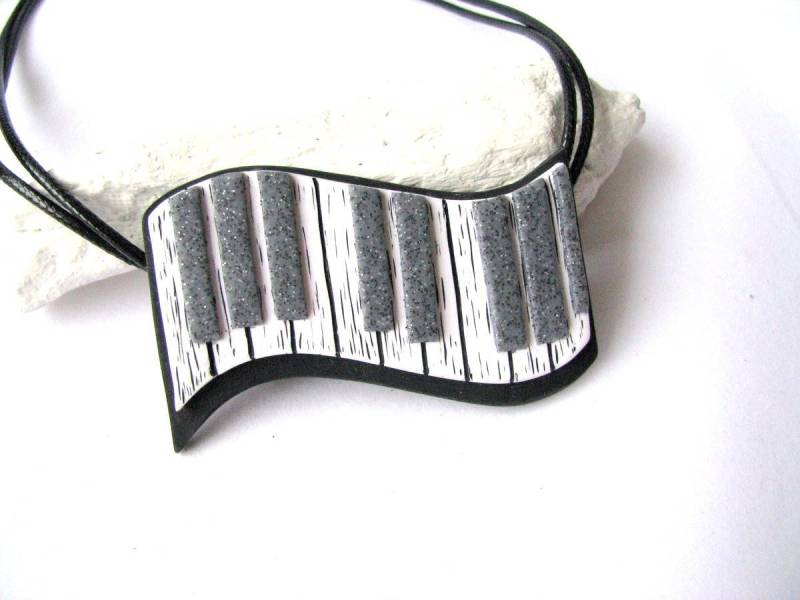 Musikliebhaber Geschenk, Musiker Musiklehrer Musik Liebhaber Klavier Halskette Keyboard Schmuck, Statement von TemptedByArtJewelry