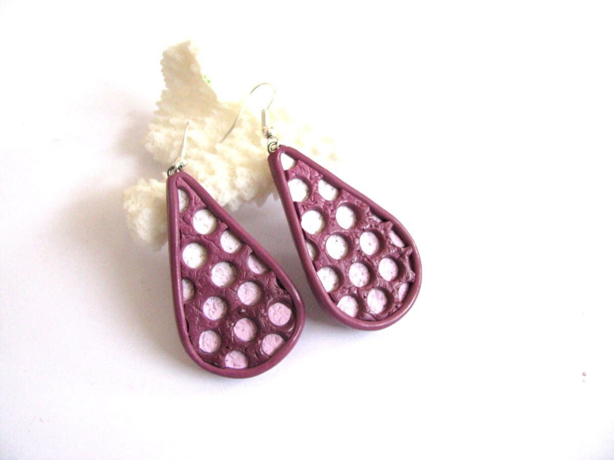 Rosa Tropfen Baumeln Tropfenohrringe, Boho Jeden Tag Schmuck Geschenkidee Für Sie, Einfache Ohrringe Statement Niedliche Polka Dot von TemptedByArtJewelry