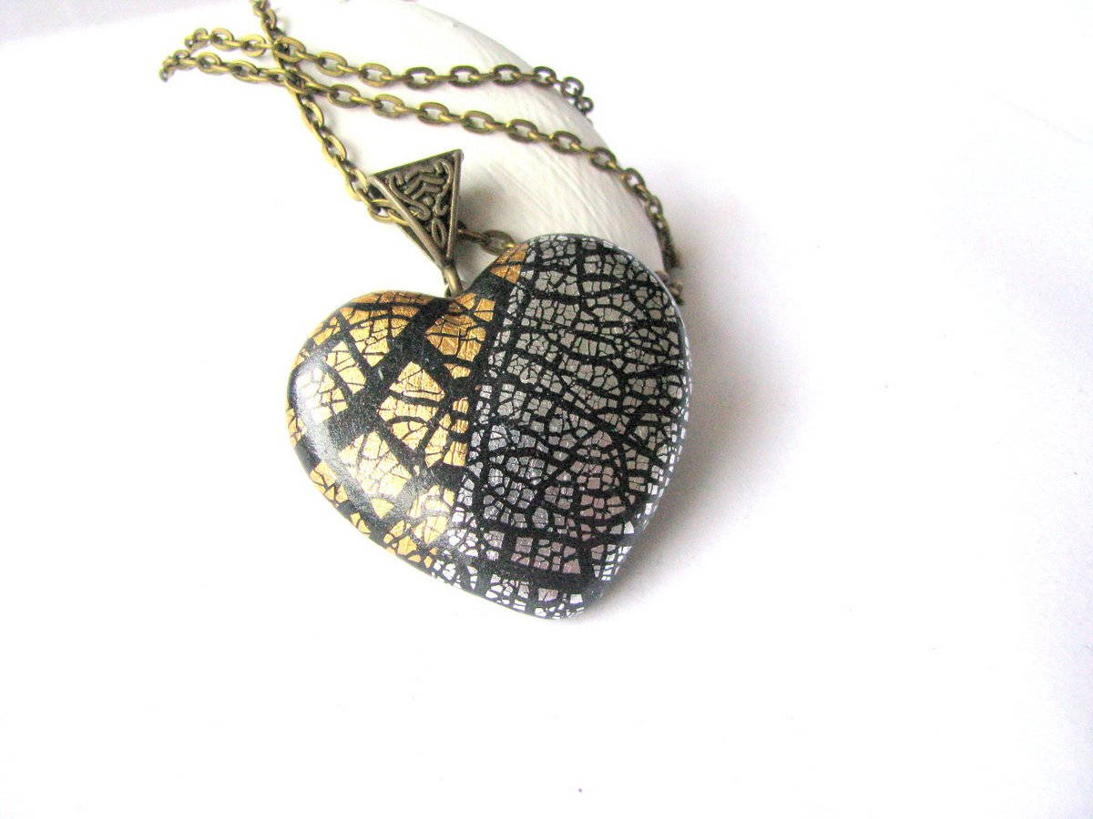 Silber Gold Herz Halskette Zierliche Liebe Schlichte Statement Schmuck Schwarz Geschenk von TemptedByArtJewelry