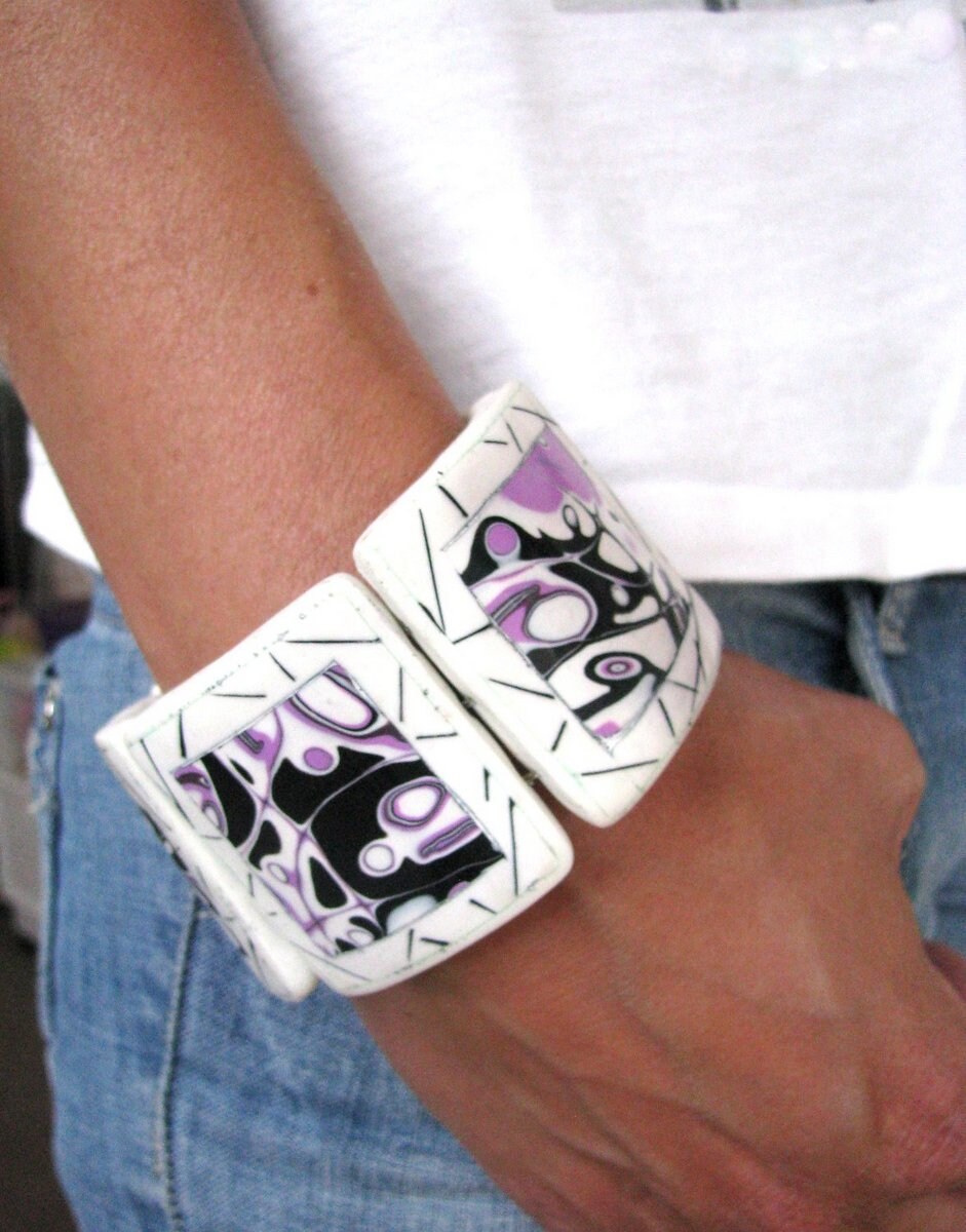 Weißes Armband Großes Statement Modernes Boho Großes Perlenarmband Sommer Weißes Einzigartiges von TemptedByArtJewelry
