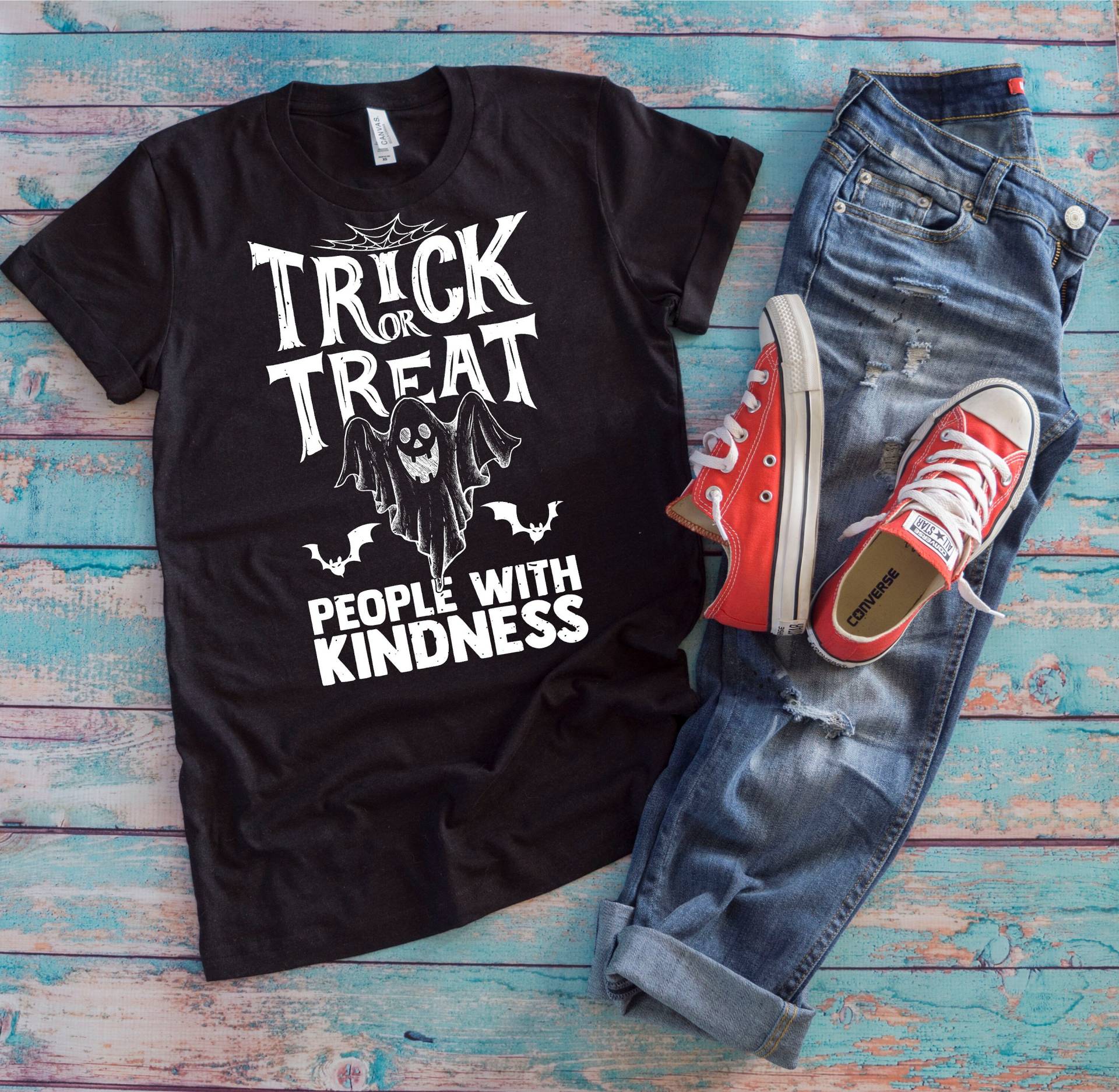 Halloween Kind Shirt | Trick Or Treat Menschen Mit Güte People Spirit Geschenk von TempusVitae