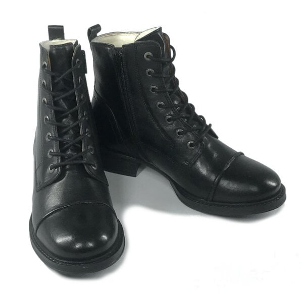 Ten Points gefütterte Schnürstiefel, Pandora Boots, vegetabil gegerbtes Leder Ten Points gefütterte Schnürstiefel, Pandora Boots, vegetabil gegerbtes Leder von Ten Points