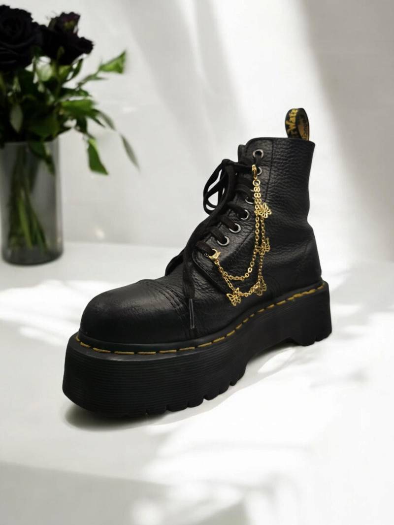 Kurze Edelstahl Schuhkette - Golden Charms Kurze Edelstahl Schuhkette - Golden Charms von TenBlackRosesCo