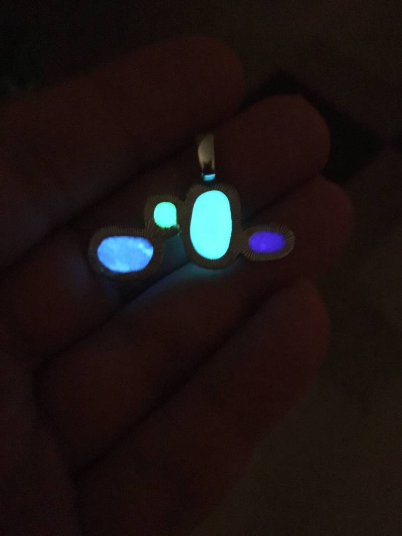 Abstrakte Glow Fun Abstrakte Glow Fun von TenaciousHopeGifts