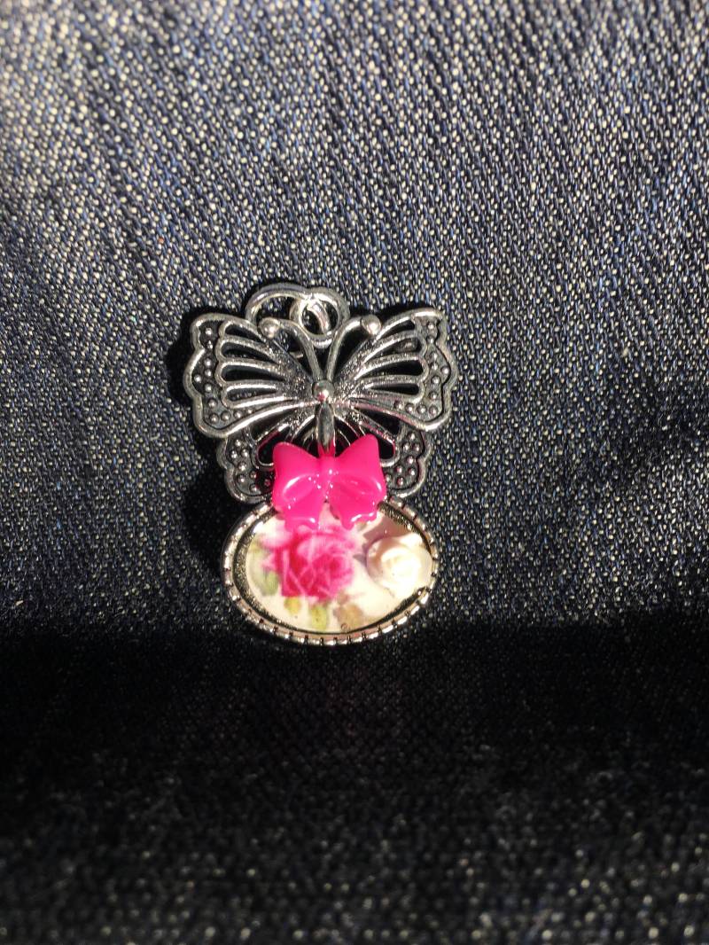 Binden Sie Den Schmetterling Mit Einer Schleife Binden Sie Den Schmetterling Mit Einer Schleife von TenaciousHopeGifts
