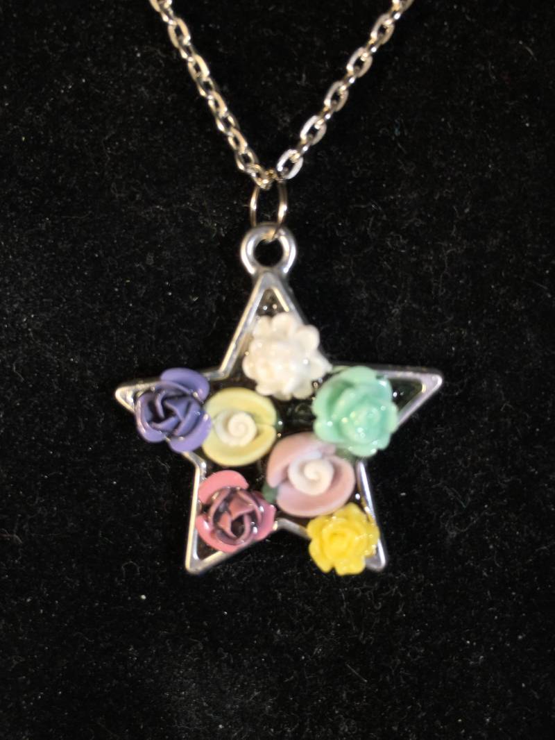 Die Blüten Sind Der Star Show Die Blüten Sind Der Star Show von TenaciousHopeGifts