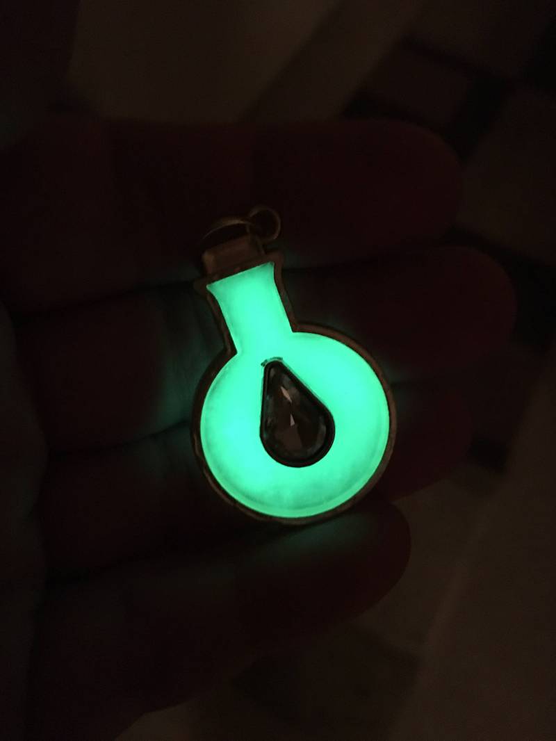 Es Leuchtet Es Leuchtet von TenaciousHopeGifts