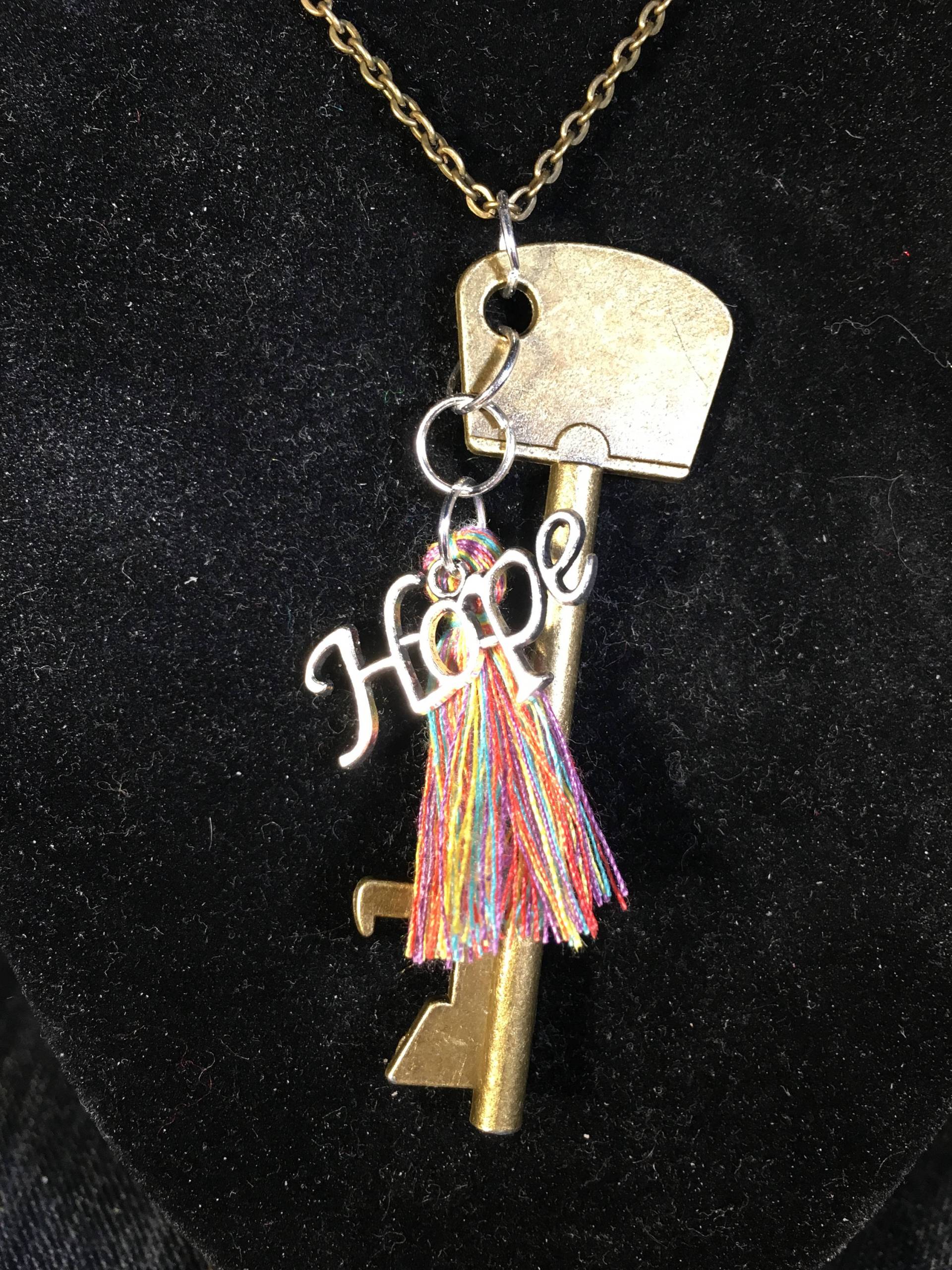 Hoffnung Ist Der Schlüssel von TenaciousHopeGifts