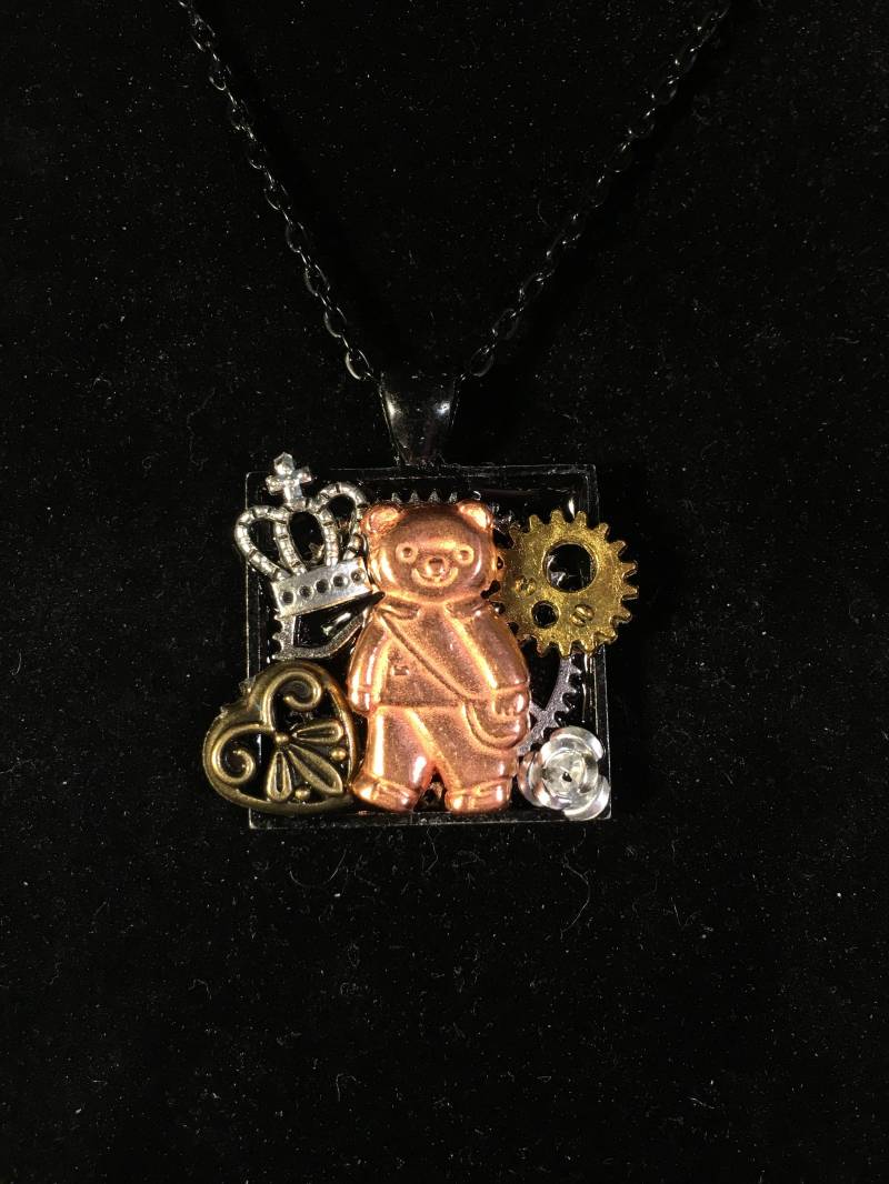 König Teddy König Teddy von TenaciousHopeGifts