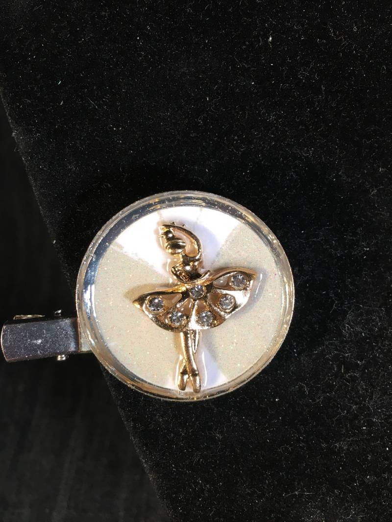 Schmetterling-Ballerina-Clip/Pin von TenaciousHopeGifts
