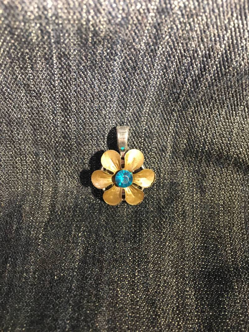 Schöne Bronze Blume von TenaciousHopeGifts