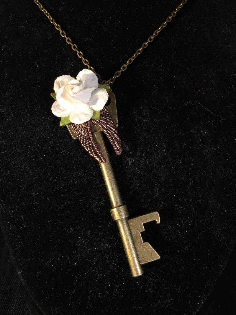 Schöne Reihe Von Rose Schlüssel Schmuck von TenaciousHopeGifts