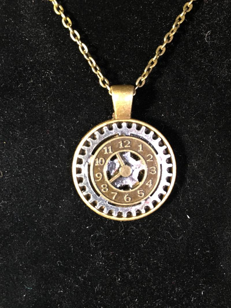 Süße Kleine Getriebe Uhr Süße Kleine Getriebe Uhr von TenaciousHopeGifts