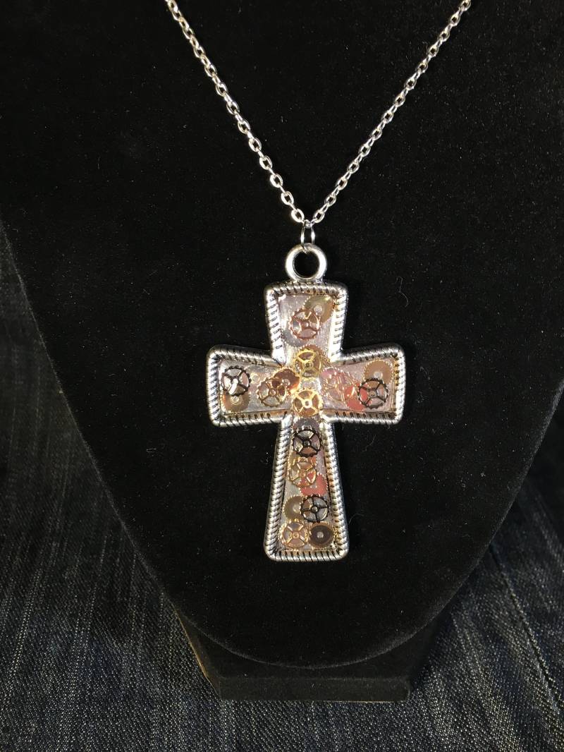 Zahnrad Kreuz Anhänger Zahnrad Kreuz Anhänger von TenaciousHopeGifts