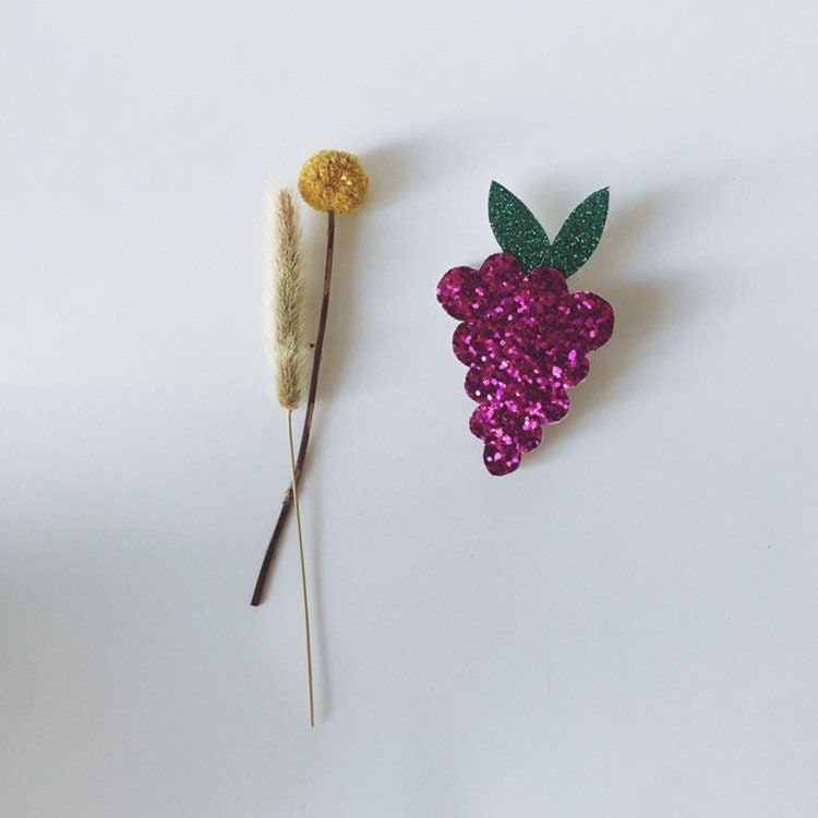 Hübsche Brosche Fruit Martial Trauben Handgemacht Mit Liebe in La Rochelle Hübsche Brosche Fruit Martial Trauben Handgemacht Mit Liebe in La Rochelle von TendreCactus