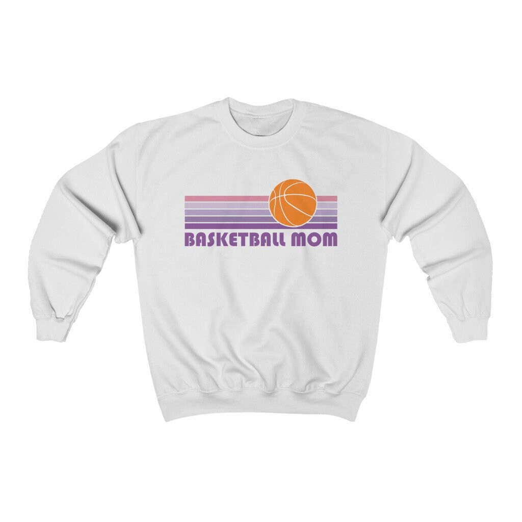 Basketball Mama Sweatshirt - Unisex Retro Crewneck von TennStGoods