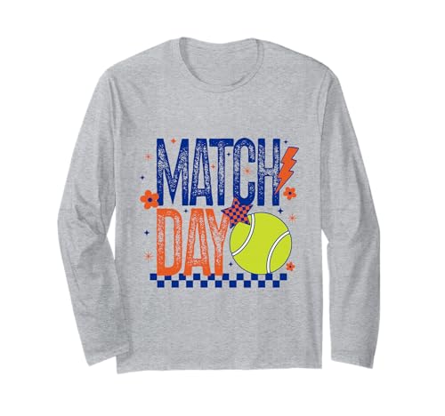 Tennis Match Mädchen Tennis Team Player Orange und Blau Langarmshirt von Tennis T-Shirt Co.