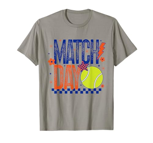Tennis Match Mädchen Tennis Team Player Orange und Blau T-Shirt von Tennis T-Shirt Co.