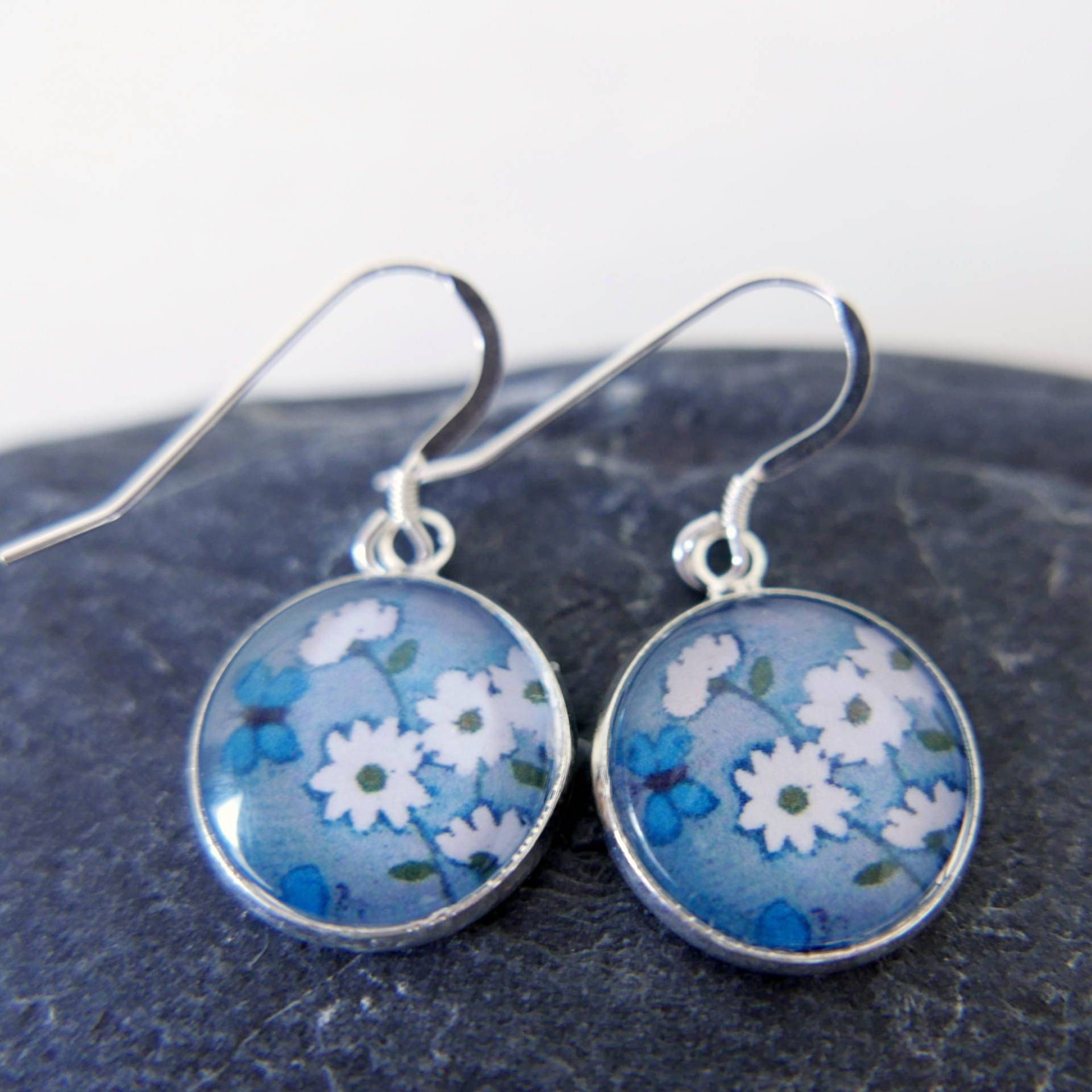 Graue Ohrringe, Gänseblümchen Braut Kunst Sterling Silber Ohrhaken, Blumen Türkis Schmetterling, Baumeln Ohrring Graue Ohrringe, Gänseblümchen Braut Kunst Sterling Silber Ohrhaken, Blumen Türkis Schmetterling, Baumeln Ohrring von TeodoraPainting