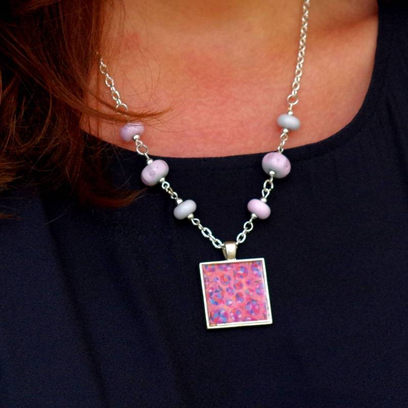 Rosa Anhänger Halskette, Anhänger, Lampwork Perlen Schmuck, Glas, Pale Pink Kunst Schmuck Rosa Anhänger Halskette, Anhänger, Lampwork Perlen Schmuck, Glas, Pale Pink Kunst Schmuck von TeodoraPainting