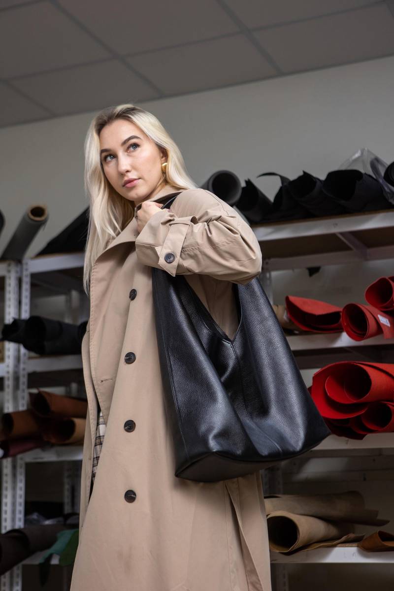 Schwarze Hobo Umhängetasche, Tägliche Slouchy Handtasche, Frauen Leder Shopper von TeploLeather