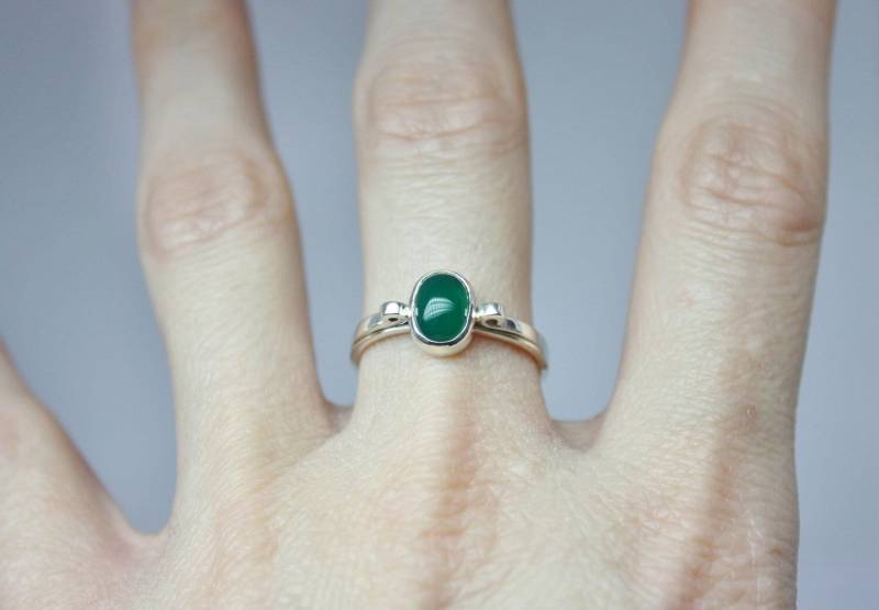 Grüner Achat Sterlingsilber Ring Mai Geburtsstein Stapelring Grüner Achat Sterlingsilber Ring Mai Geburtsstein Stapelring von TereReyesJoies