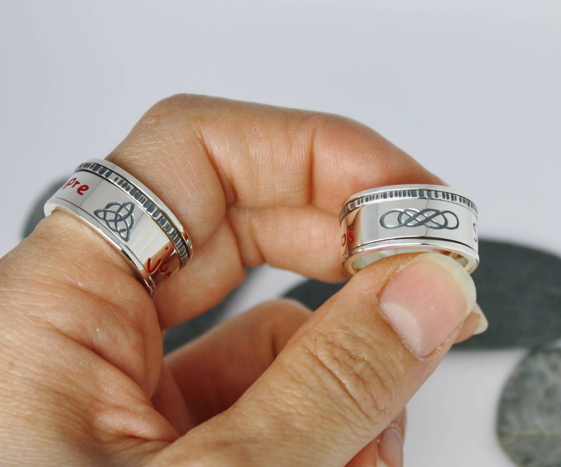 Personalisierter Sterling Silber Spinner Ring Gravur Handschrift Sorgen Ring von TereReyesJoies