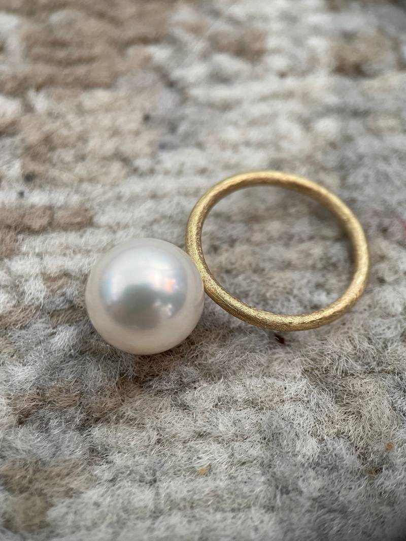 Perlring Aus 18 Karat Gelbgold | 750 Gelbgold Handarbeit Echte Perle Echtes Gold Massivgold von TeresaStaubJewelry