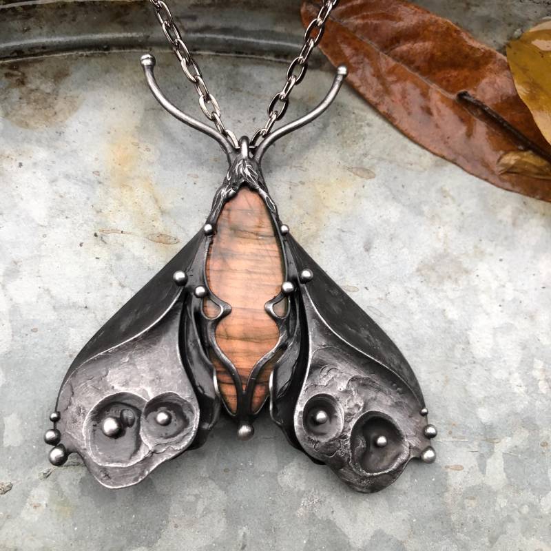 Handgefertigte Original Kunst Labradorit Perlenhalskette Auf Metallkette von TerezaOJewelry