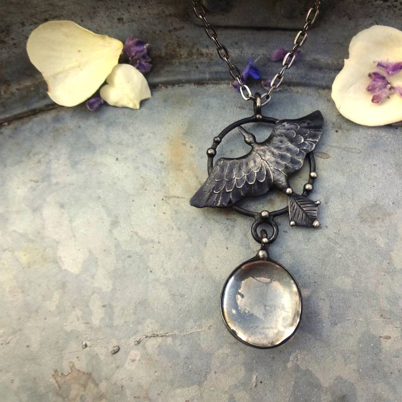 Handgemachte Original Art Crystal Charoite Halskette Auf Metallkette von TerezaOJewelry