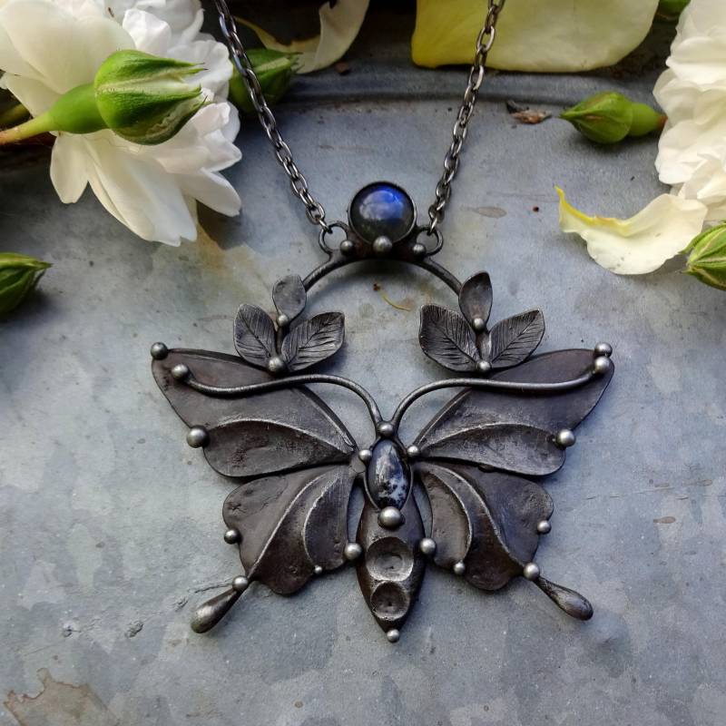 Handgemachte Original Art Labradorit Achat Halskette Auf Metallkette von TerezaOJewelry