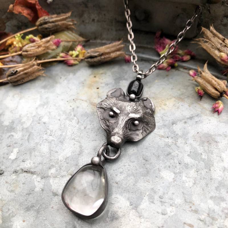 Handgemachte Original Kunst Kristall Turmalin Halskette Auf Metallkette von TerezaOJewelry