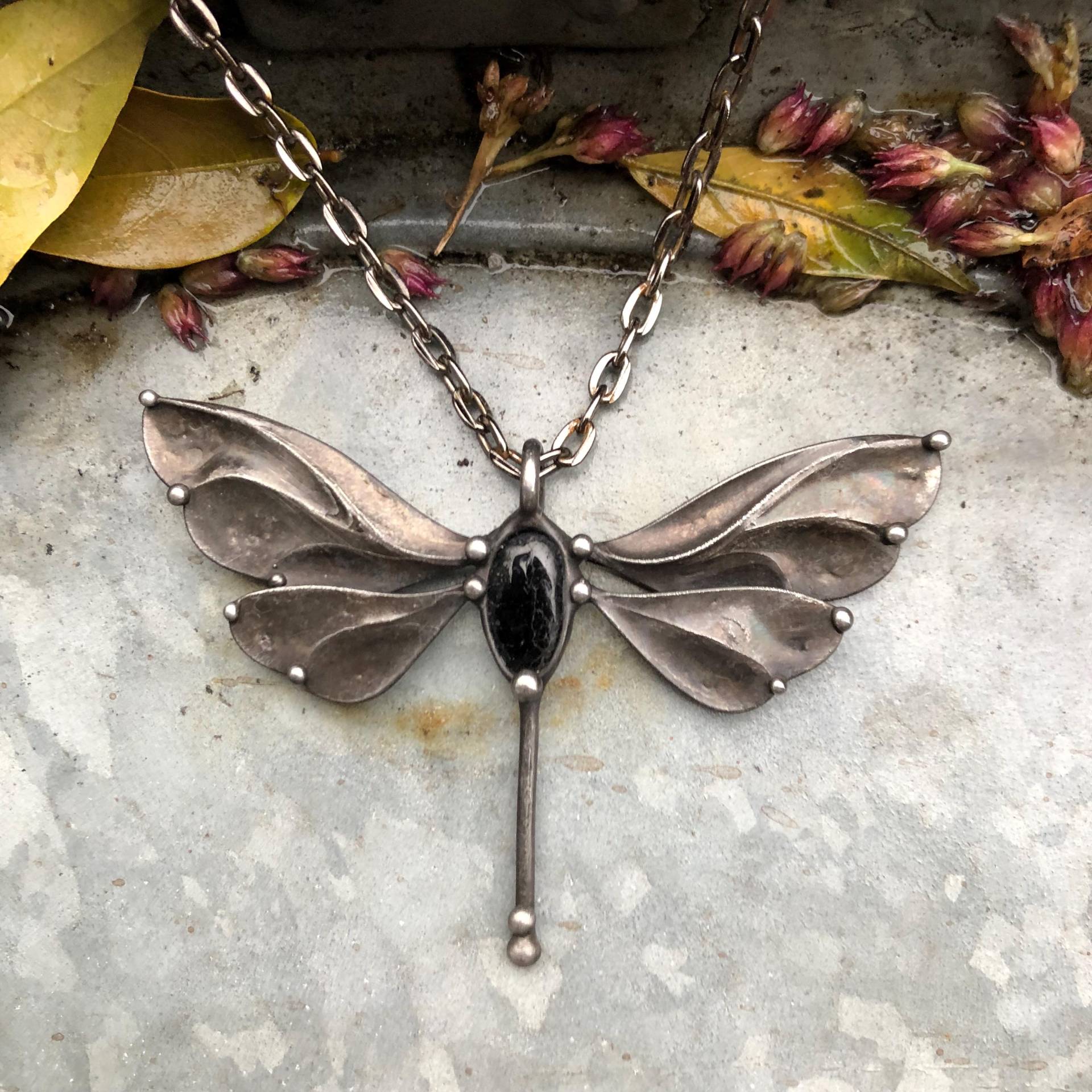 Handgemachte Original Kunst Turmalin Halskette Auf Metallkette von TerezaOJewelry